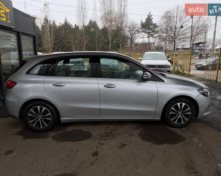 Серый Мерседес Б-класс, объемом двигателя 1.3 л и пробегом 52 тыс. км за 18000 $, фото 16 на Automoto.ua