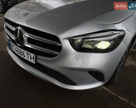 Серый Мерседес Б-класс, объемом двигателя 1.3 л и пробегом 52 тыс. км за 18000 $, фото 7 на Automoto.ua