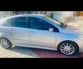 Серый Мерседес Б-класс, объемом двигателя 2 л и пробегом 260 тыс. км за 2288 $, фото 1 на Automoto.ua