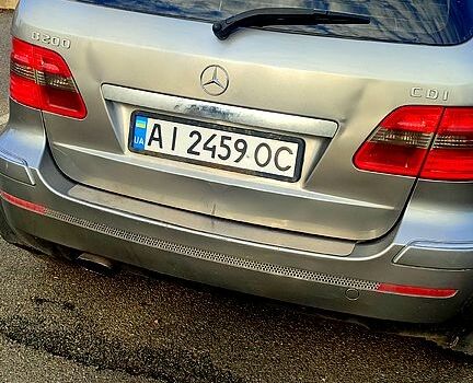 Серый Мерседес Б-класс, объемом двигателя 2 л и пробегом 325 тыс. км за 5000 $, фото 7 на Automoto.ua