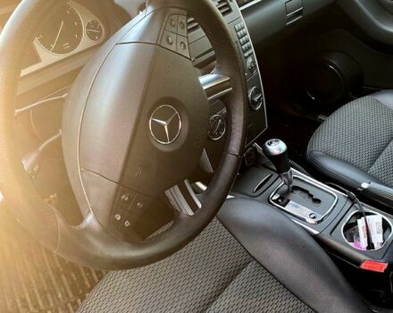 Сірий Мерседес Б-клас, об'ємом двигуна 1.7 л та пробігом 190 тис. км за 10900 $, фото 2 на Automoto.ua