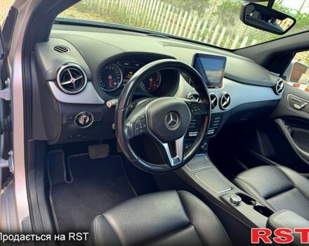 Серый Мерседес Б-класс, объемом двигателя 0 л и пробегом 77 тыс. км за 15500 $, фото 3 на Automoto.ua