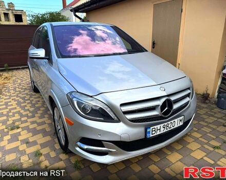 Серый Мерседес Б-класс, объемом двигателя 0 л и пробегом 77 тыс. км за 15500 $, фото 2 на Automoto.ua