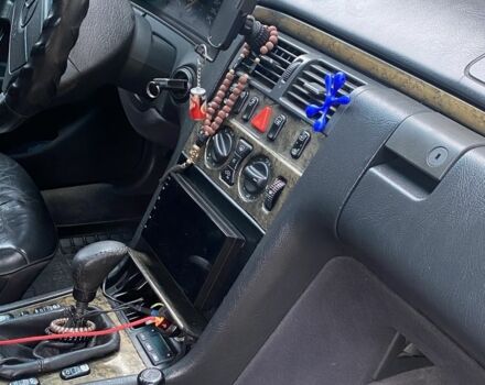 Серый Мерседес Б-класс, объемом двигателя 2 л и пробегом 450 тыс. км за 2799 $, фото 6 на Automoto.ua