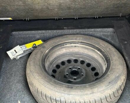 Серый Мерседес Б-класс, объемом двигателя 2 л и пробегом 315 тыс. км за 3300 $, фото 2 на Automoto.ua