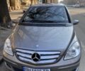 Сірий Мерседес Б-клас, об'ємом двигуна 1.7 л та пробігом 280 тис. км за 5000 $, фото 1 на Automoto.ua