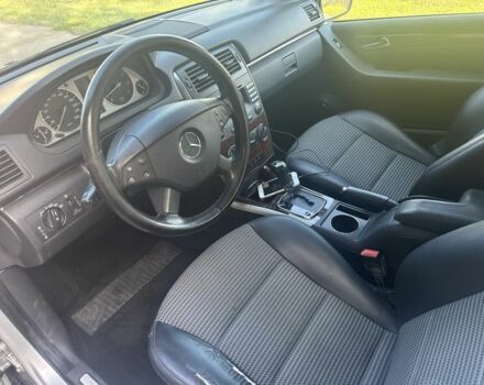 Серый Мерседес Б-класс, объемом двигателя 2 л и пробегом 245 тыс. км за 5600 $, фото 6 на Automoto.ua