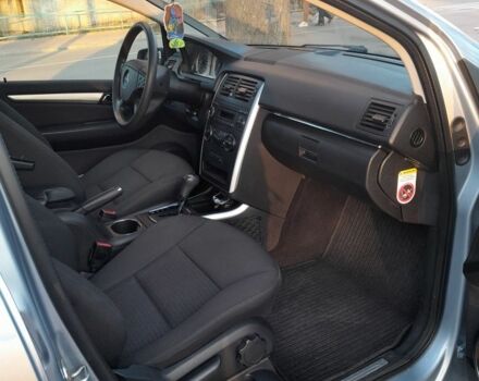 Серый Мерседес Б-класс, объемом двигателя 2 л и пробегом 192 тыс. км за 9500 $, фото 7 на Automoto.ua