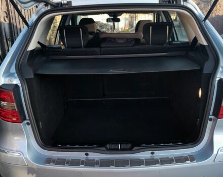 Серый Мерседес Б-класс, объемом двигателя 2 л и пробегом 192 тыс. км за 9500 $, фото 6 на Automoto.ua