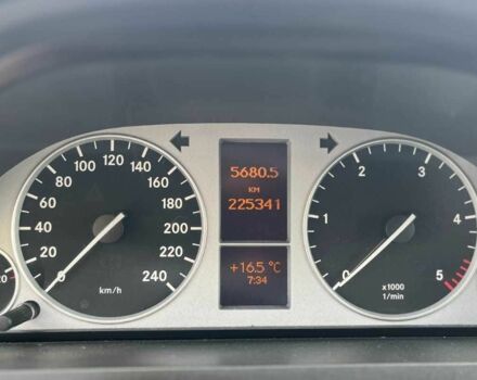 Сірий Мерседес Б-клас, об'ємом двигуна 2 л та пробігом 225 тис. км за 8800 $, фото 23 на Automoto.ua
