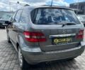 Сірий Мерседес Б-клас, об'ємом двигуна 2 л та пробігом 225 тис. км за 8800 $, фото 4 на Automoto.ua