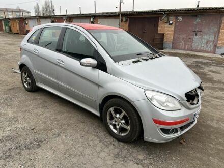Мерседес Б-клас 2005 у Белой Церкве на Automoto.ua Сірий Мерседес Б-клас, об'ємом двигуна 1.7 л та пробігом 269 тис. км за 1350 $, фото 1 на Automoto.ua