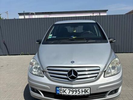 Сірий Мерседес Б-клас, об'ємом двигуна 2.03 л та пробігом 308 тис. км за 3300 $, фото 1 на Automoto.ua