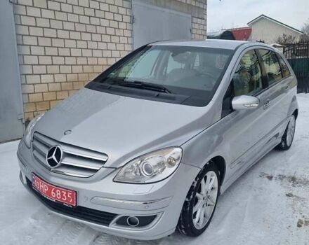 Сірий Мерседес Б-клас, об'ємом двигуна 2 л та пробігом 220 тис. км за 7200 $, фото 1 на Automoto.ua