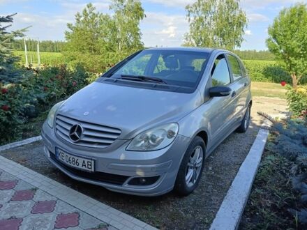 Сірий Мерседес Б-клас, об'ємом двигуна 2 л та пробігом 260 тис. км за 7000 $, фото 1 на Automoto.ua