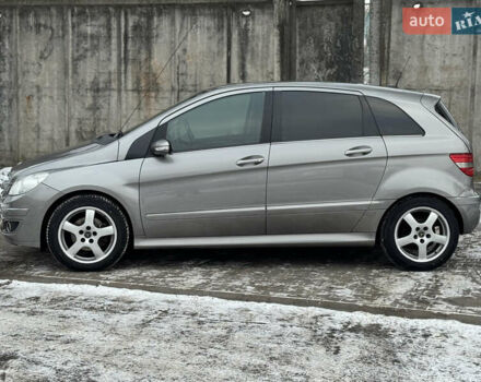 Серый Мерседес Б-класс, объемом двигателя 1.99 л и пробегом 302 тыс. км за 6500 $, фото 1 на Automoto.ua