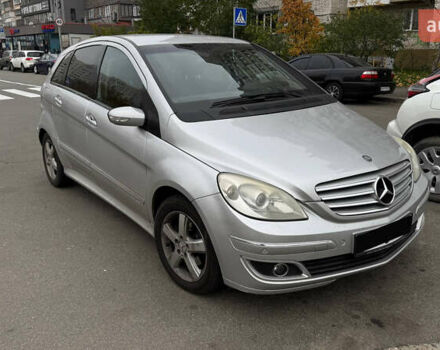 Мерседес Б-класс 2006 в Киеве на Automoto.ua Серый Мерседес Б-класс, объемом двигателя 2 л и пробегом 273 тыс. км за 4000 $, фото 1 на Automoto.ua