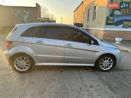 Серый Мерседес Б-класс, объемом двигателя 2.03 л и пробегом 210 тыс. км за 7000 $, фото 1 на Automoto.ua