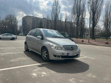 Сірий Мерседес Б-клас, об'ємом двигуна 2 л та пробігом 330 тис. км за 5700 $, фото 1 на Automoto.ua