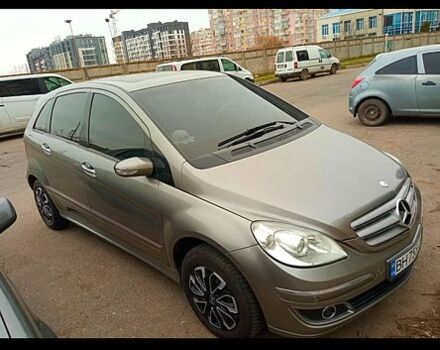 Сірий Мерседес Б-клас, об'ємом двигуна 1.5 л та пробігом 230 тис. км за 7000 $, фото 1 на Automoto.ua