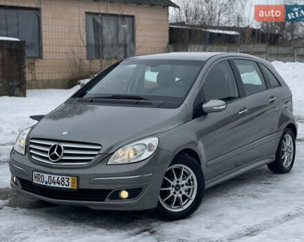 Серый Мерседес Б-класс, объемом двигателя 1.7 л и пробегом 235 тыс. км за 6950 $, фото 1 на Automoto.ua