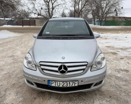 Серый Мерседес Б-класс, объемом двигателя 2 л и пробегом 240 тыс. км за 2800 $, фото 1 на Automoto.ua