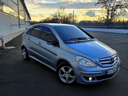 Серый Мерседес Б-класс, объемом двигателя 1.6 л и пробегом 390 тыс. км за 5900 $, фото 1 на Automoto.ua