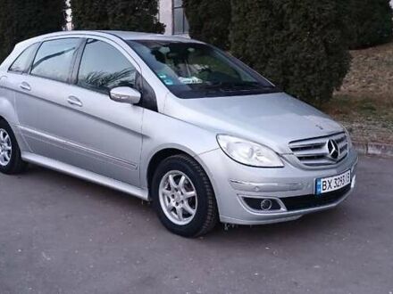 Серый Мерседес Б-класс, объемом двигателя 1.7 л и пробегом 201 тыс. км за 5000 $, фото 1 на Automoto.ua