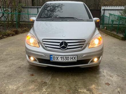 Сірий Мерседес Б-клас, об'ємом двигуна 2 л та пробігом 306 тис. км за 6200 $, фото 1 на Automoto.ua