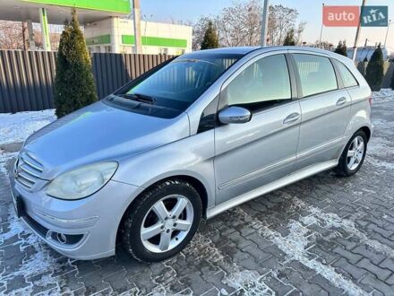 Серый Мерседес Б-класс, объемом двигателя 1.7 л и пробегом 147 тыс. км за 6800 $, фото 1 на Automoto.ua