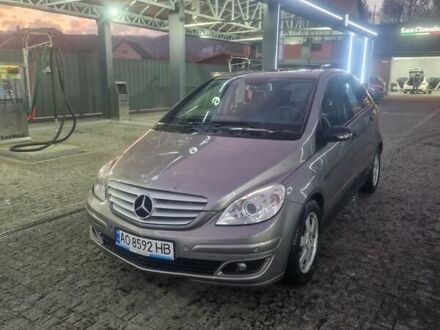 Сірий Мерседес Б-клас, об'ємом двигуна 2.03 л та пробігом 200 тис. км за 5700 $, фото 1 на Automoto.ua