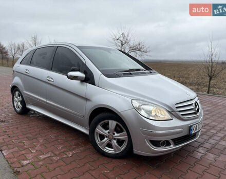 Серый Мерседес Б-класс, объемом двигателя 1.7 л и пробегом 272 тыс. км за 5700 $, фото 1 на Automoto.ua