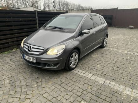 Сірий Мерседес Б-клас, об'ємом двигуна 1.7 л та пробігом 228 тис. км за 6500 $, фото 1 на Automoto.ua