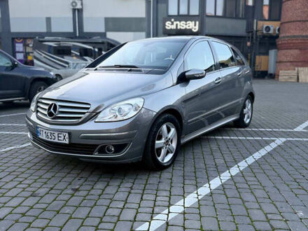 Серый Мерседес Б-класс, объемом двигателя 2.04 л и пробегом 262 тыс. км за 6300 $, фото 1 на Automoto.ua