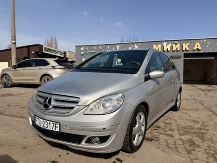 Серый Мерседес Б-класс, объемом двигателя 2 л и пробегом 240 тыс. км за 2600 $, фото 1 на Automoto.ua