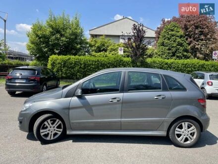 Серый Мерседес Б-класс, объемом двигателя 1.9 л и пробегом 240 тыс. км за 5800 $, фото 1 на Automoto.ua