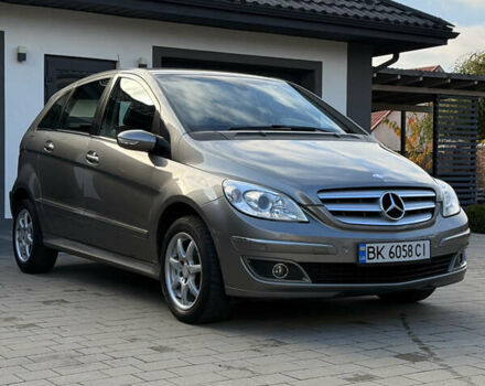 Серый Мерседес Б-класс, объемом двигателя 1.99 л и пробегом 288 тыс. км за 7000 $, фото 1 на Automoto.ua
