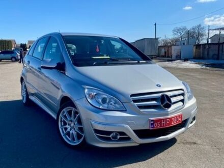 Серый Мерседес Б-класс, объемом двигателя 1.7 л и пробегом 245 тыс. км за 7600 $, фото 1 на Automoto.ua