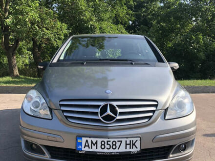 Мерседес Б-класс 2008 в Житомире на Automoto.ua Серый Мерседес Б-класс, объемом двигателя 1.7 л и пробегом 218 тыс. км за 8000 $, фото 1 на Automoto.ua