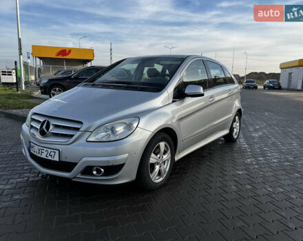 Серый Мерседес Б-класс, объемом двигателя 1.7 л и пробегом 217 тыс. км за 6900 $, фото 1 на Automoto.ua