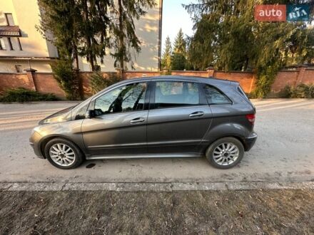 Сірий Мерседес Б-клас, об'ємом двигуна 1.7 л та пробігом 206 тис. км за 6300 $, фото 1 на Automoto.ua