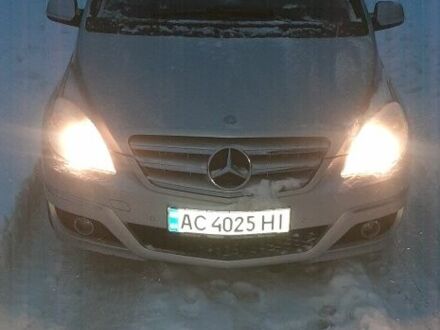 Серый Мерседес Б-класс, объемом двигателя 2 л и пробегом 208 тыс. км за 7300 $, фото 1 на Automoto.ua