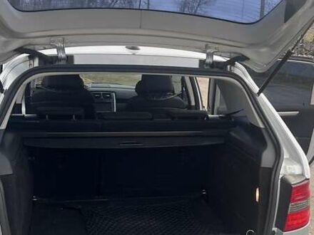 Мерседес Б-класс 2009 в Одессе на Automoto.ua Серый Мерседес Б-класс, объемом двигателя 1.7 л и пробегом 164 тыс. км за 8600 $, фото 1 на Automoto.ua