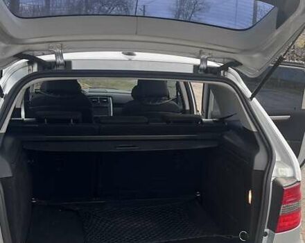 Серый Мерседес Б-класс, объемом двигателя 1.7 л и пробегом 164 тыс. км за 8600 $, фото 1 на Automoto.ua