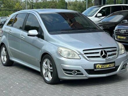 Мерседес Б-клас 2009 у Чернівцях на Automoto.ua Сірий Мерседес Б-клас, об'ємом двигуна 2 л та пробігом 189 тис. км за 7900 $, фото 1 на Automoto.ua