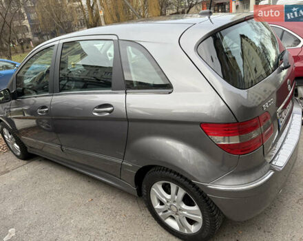 Сірий Мерседес Б-клас, об'ємом двигуна 2 л та пробігом 245 тис. км за 6500 $, фото 1 на Automoto.ua