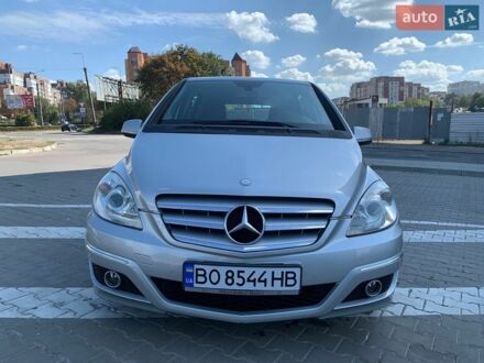 Сірий Мерседес Б-клас, об'ємом двигуна 1.99 л та пробігом 276 тис. км за 7500 $, фото 1 на Automoto.ua