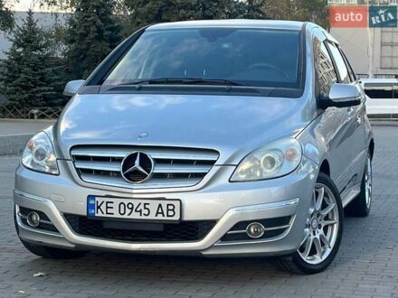 Мерседес Б-клас 2010 у Дніпро (Дніпропетровську) на Automoto.ua Сірий Мерседес Б-клас, об'ємом двигуна 1.99 л та пробігом 155 тис. км за 7200 $, фото 1 на Automoto.ua