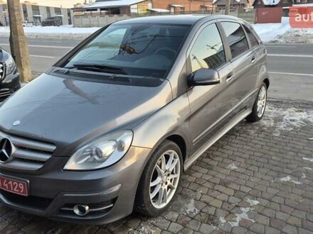 Серый Мерседес Б-класс, объемом двигателя 1.5 л и пробегом 283 тыс. км за 7777 $, фото 1 на Automoto.ua