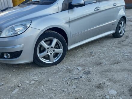 Сірий Мерседес Б-клас, об'ємом двигуна 2 л та пробігом 290 тис. км за 6200 $, фото 1 на Automoto.ua